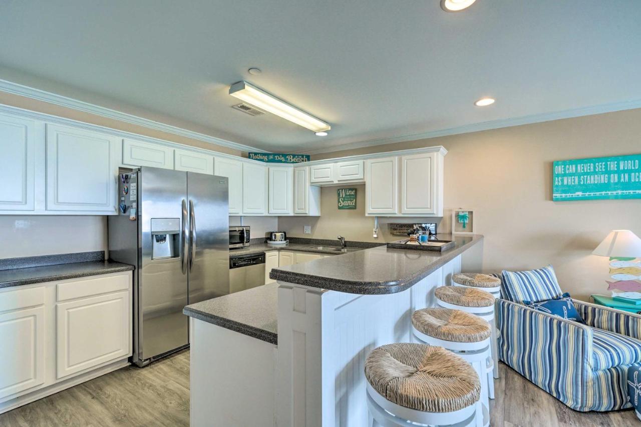 Ocean-View Oak Island Condo, 1 Block To Beach! ภายนอก รูปภาพ